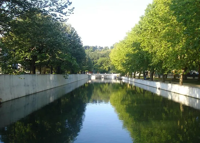 Casa Da Fonte Quente Apartment *